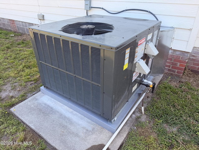 911 W Elizabeth Street, Elizabeth City, NC 27909 — photo 29