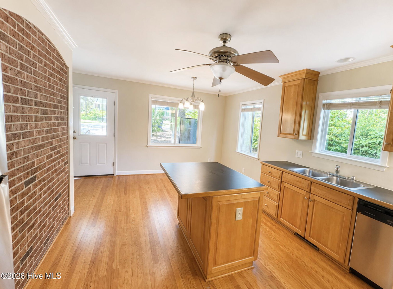 1405 N Overlook Drive, Greenville, NC 27858 — photo 3
