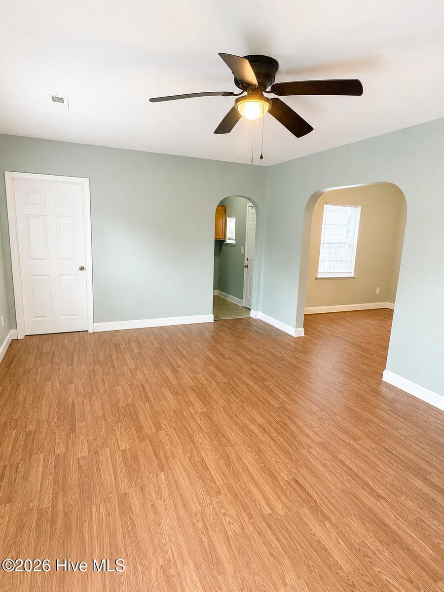 1103 Colonial Avenue, Greenville, NC 27834 — photo 2