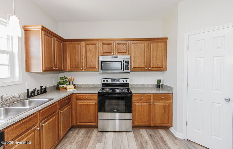 828 Jade Lane, Winterville, NC 28590 — photo 13