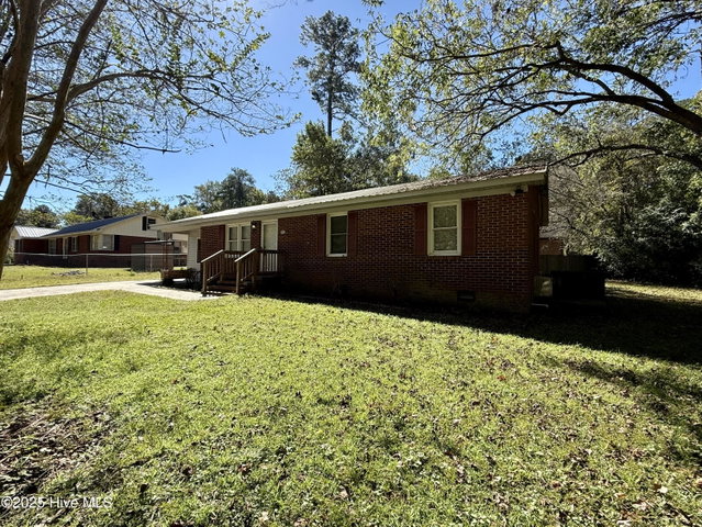 403 Henderson Street, Williamston, NC 27892 — photo 3
