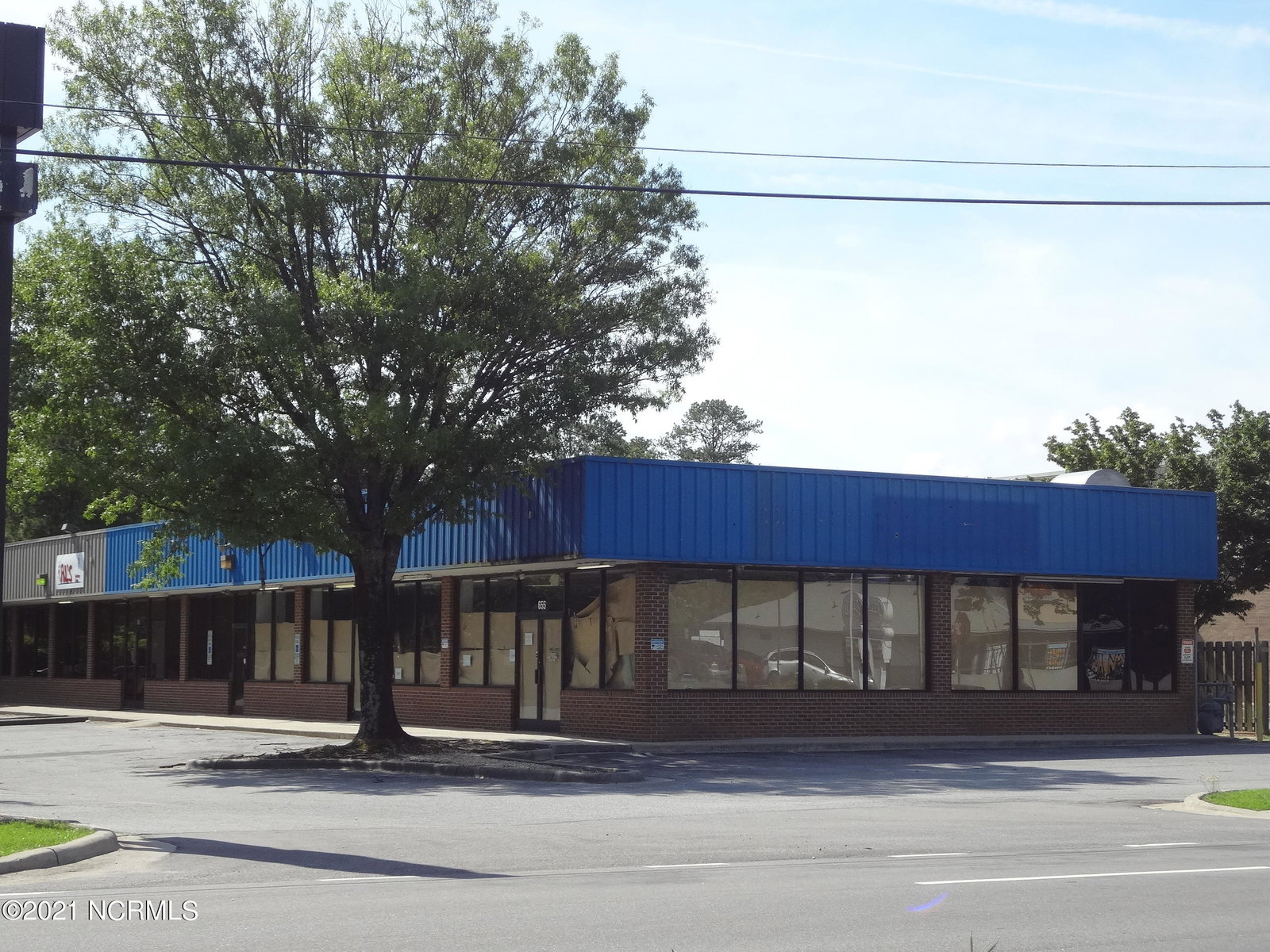 667 S Memorial Drive, Greenville, NC 27834 — photo 2