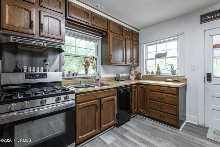 2401 E 4th Street, Greenville, NC 27858 — photo 20