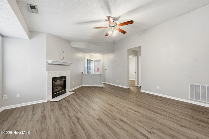 2591 Thackery Road F, Greenville, NC 27858 — photo 4