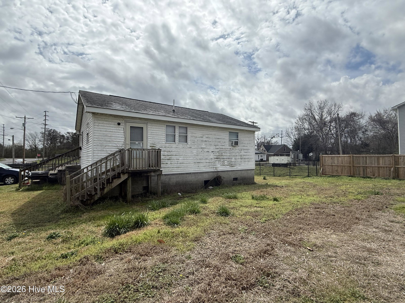 907 S Martin Luther King Junior Drive, Elizabeth City, NC 27909 — photo 2