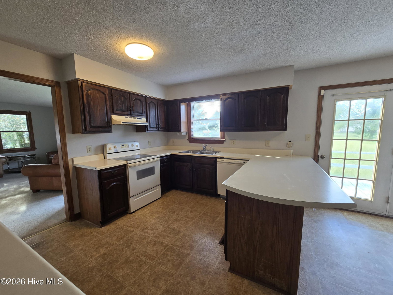 1124 Chestnut Drive, Elizabeth City, NC 27909 — photo 4