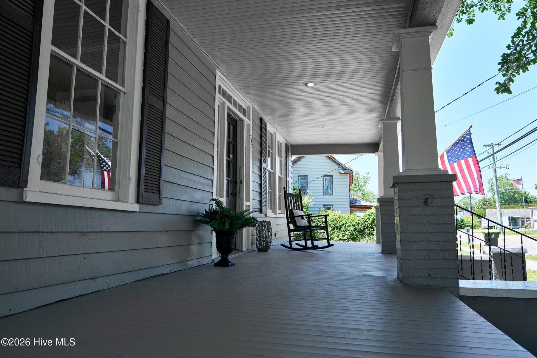 319 W Grubb Street, Hertford, NC 27944 — photo 4