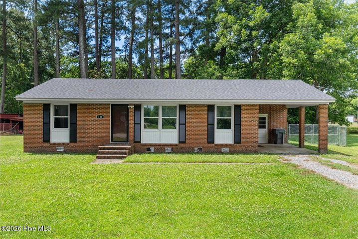 111 S Sycamore Street, Woodland, NC 27897