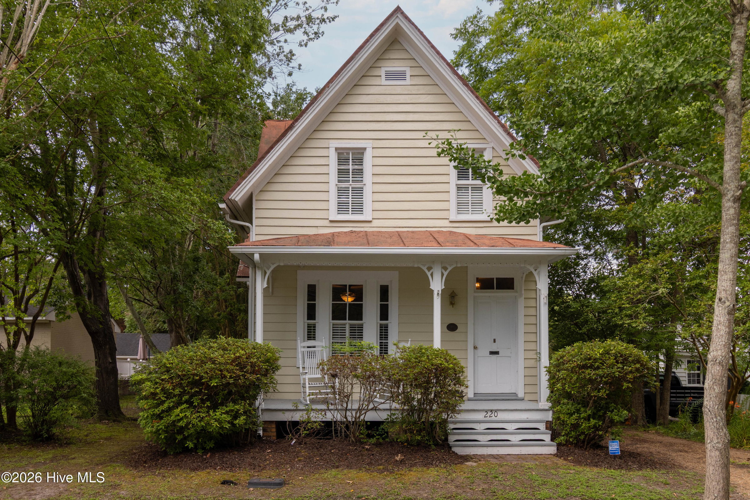 220 E King Street, Edenton, NC 27932 — main photo