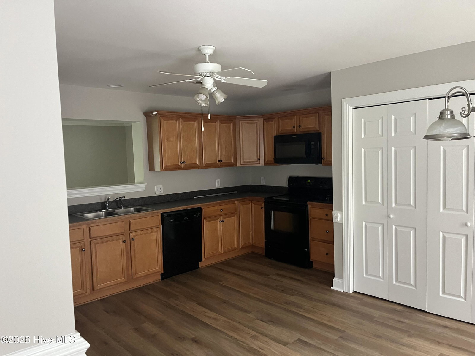 2029 Cambria Drive B, Greenville, NC 27834 — photo 3