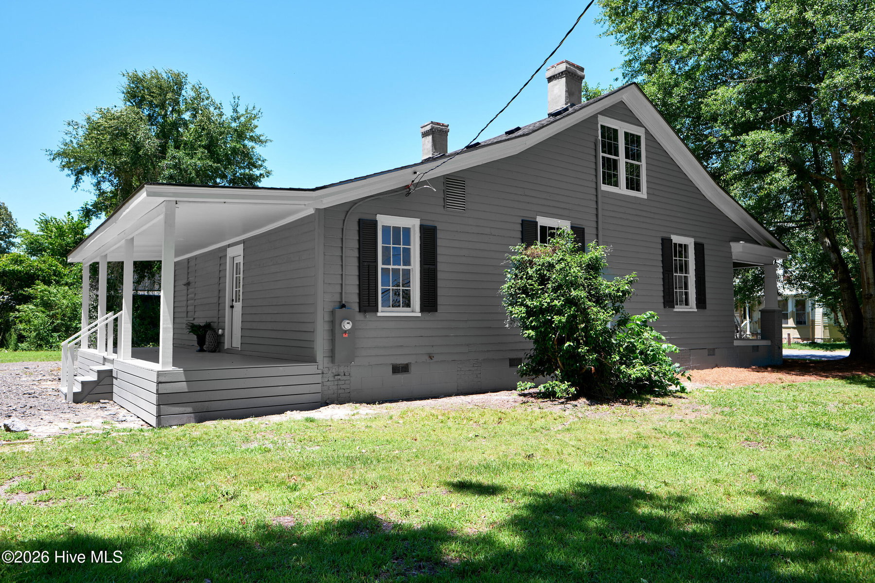 319 W Grubb Street, Hertford, NC 27944 — photo 3