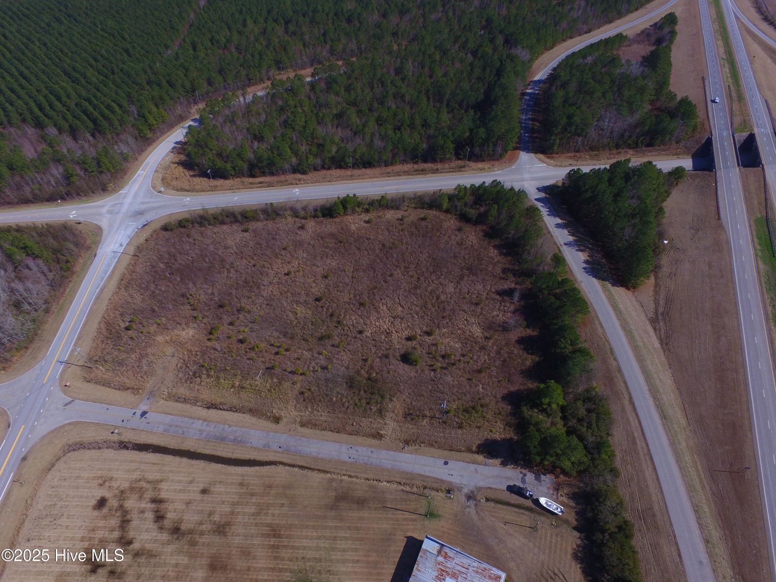 000 Scuppernog Road, Creswell, NC 27928 — photo 2