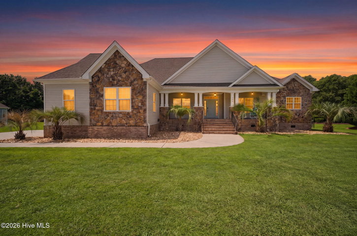 106 Gregg Court, Moyock, NC 27958