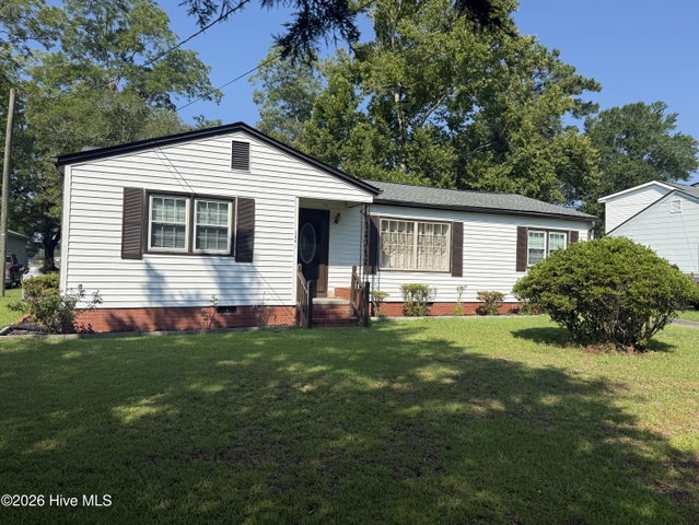 206 Sunset Drive, Williamston, NC 27892