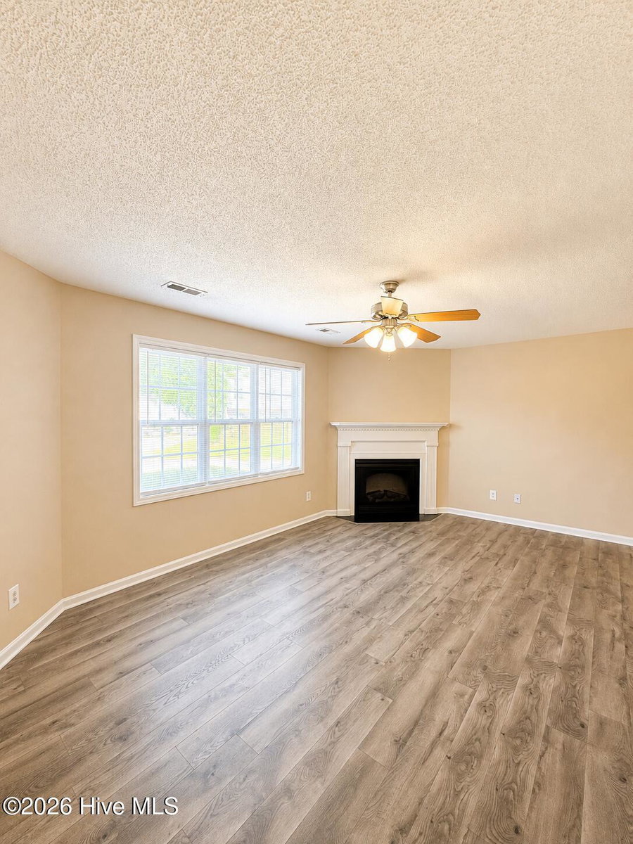 900 Spring Forest Road J3, Greenville, NC 27834 — photo 2
