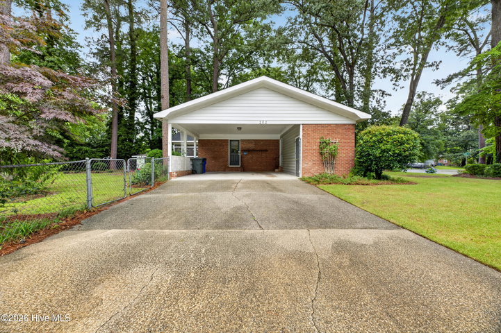 202 Hardee Circle, Greenville, NC 27858 — photo 8