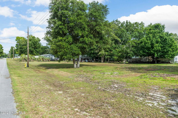 605 Beachview Drive SE image