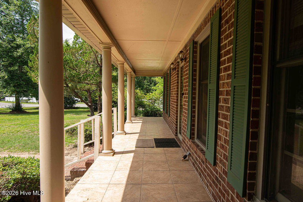 1020 Holly Creek Boulevard, Williamston, NC 27892 — photo 3