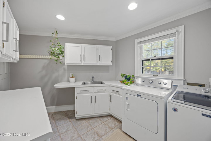 120 Robin Road, Greenville, NC 27858 — photo 37