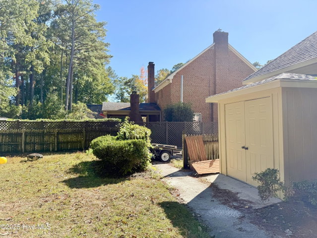 703 Daventry Drive, Greenville, NC 27858 — photo 10