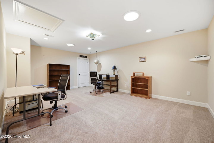 2012 Croyden Circle B, Greenville, NC 27834 — photo 40
