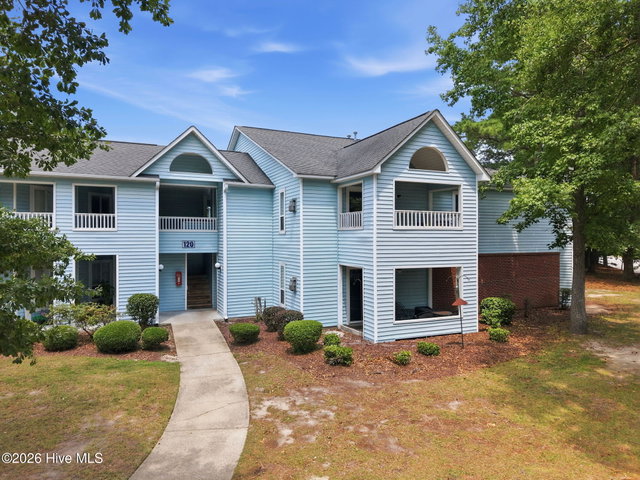 120 Breezewood Drive C, Greenville, NC 27858 — photo 1