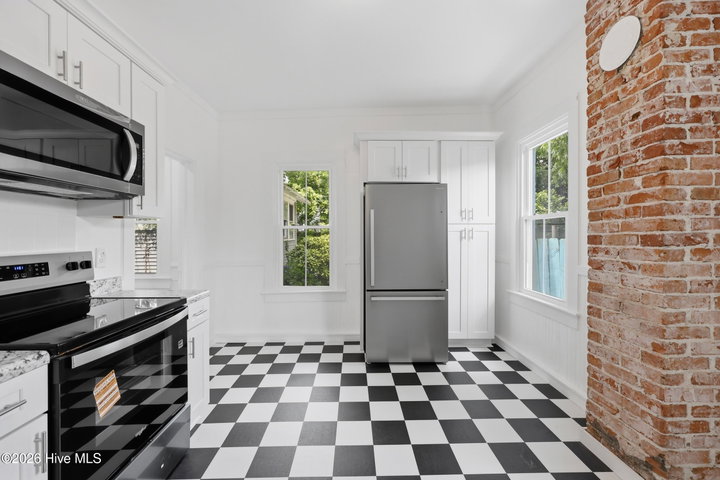 612 W Main Street, Elizabeth City, NC 27909 — photo 19