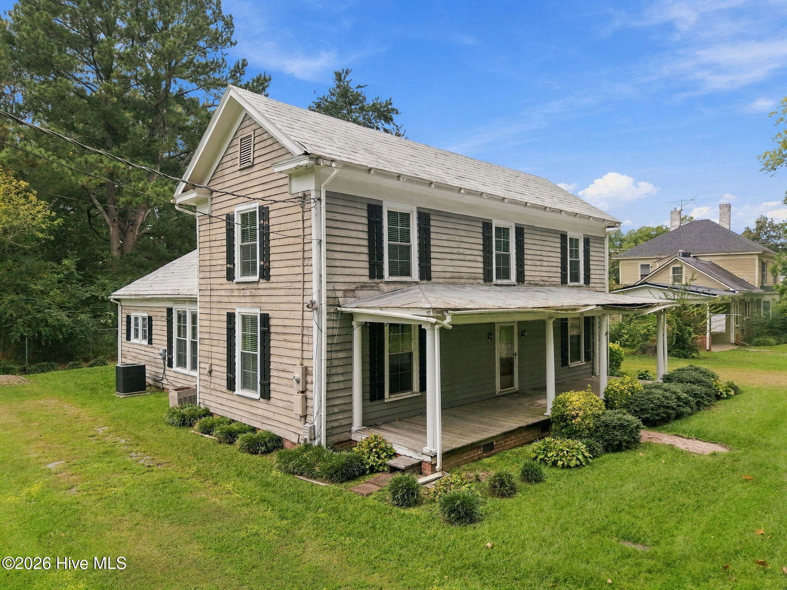 101 S Chestnut Street, Woodland, NC 27897 — photo 2