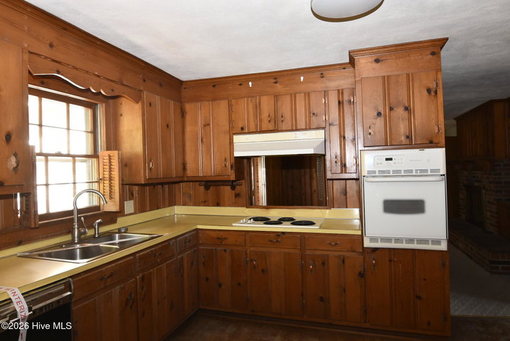 111 Fairlane Road, Greenville, NC 27834 — photo 8