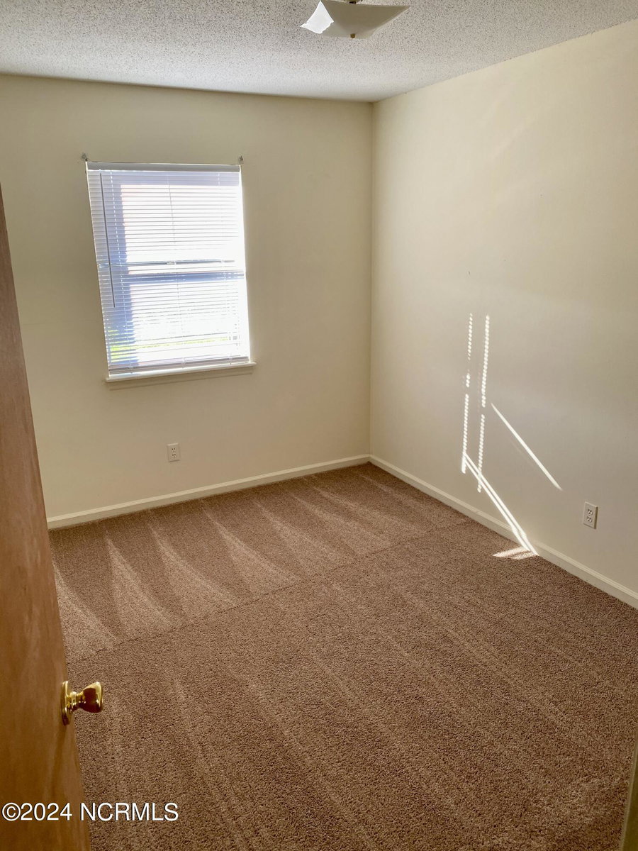 1085 Cheyenne Court 4, Greenville, NC 27858 — photo 3