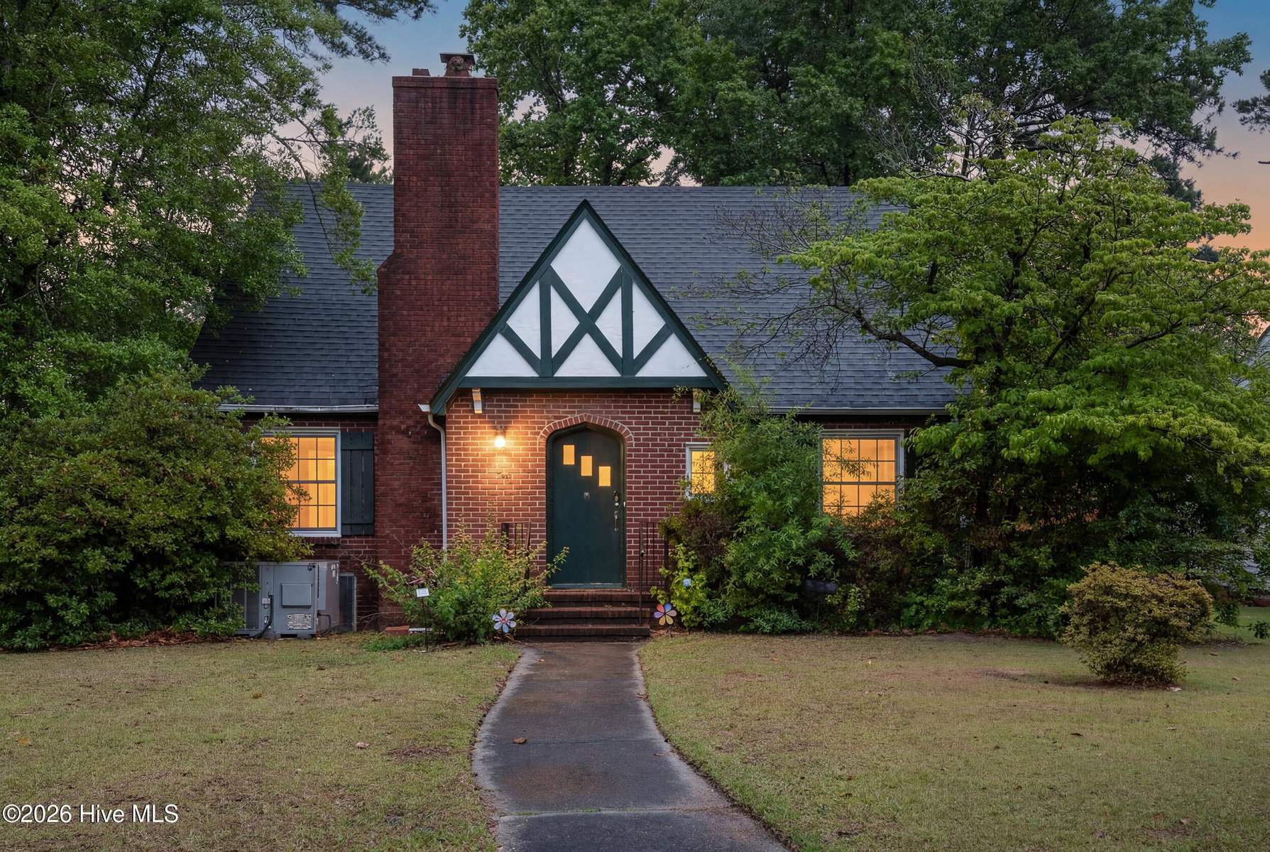 2401 E 4th Street, Greenville, NC 27858 — photo 2