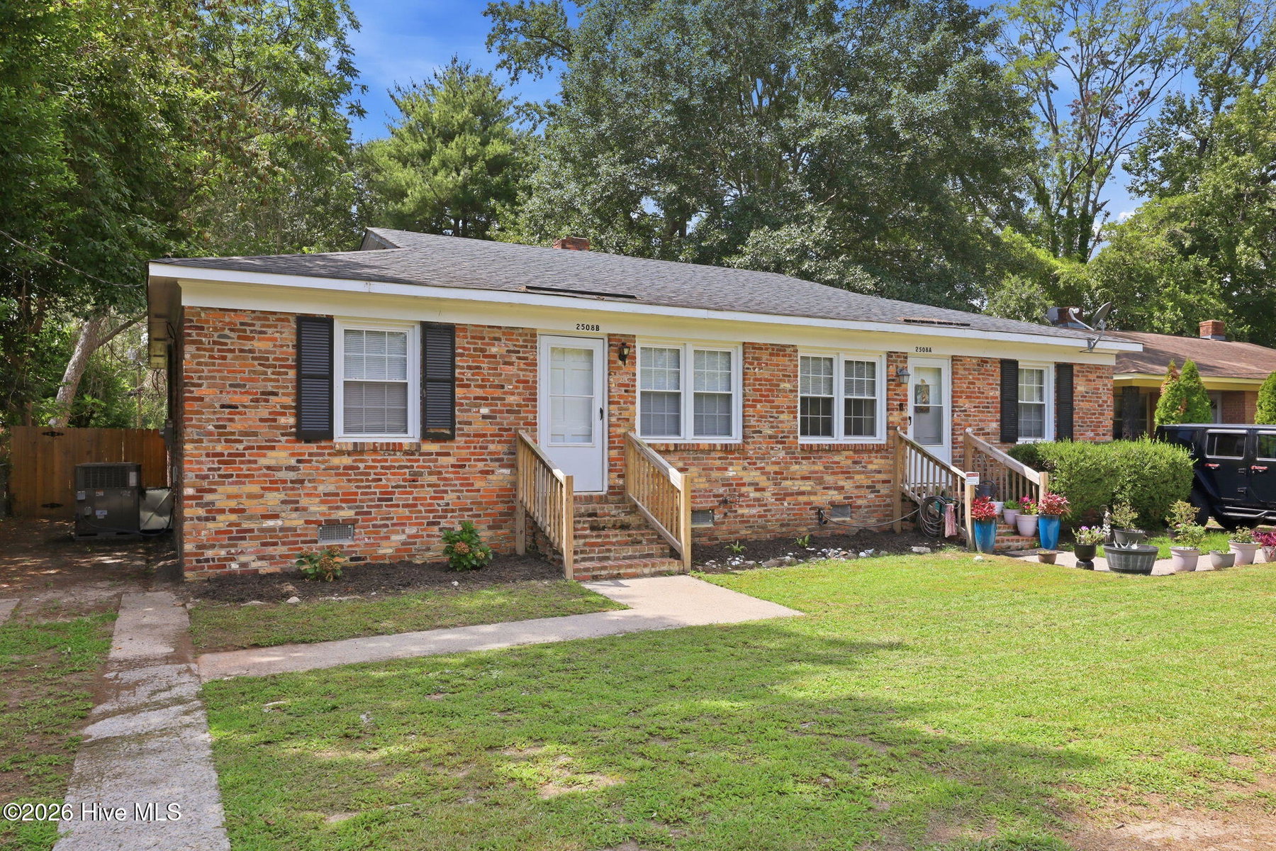 2508 E 3rd Street A & B, Greenville, NC 27858 — photo 2
