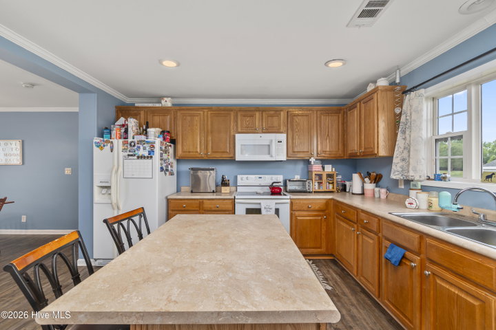 100 W Adelaide Court, Elizabeth City, NC 27909 — photo 9