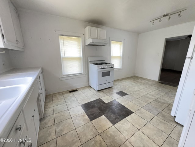 800 2nd Street, Elizabeth City, NC 27909 — photo 5