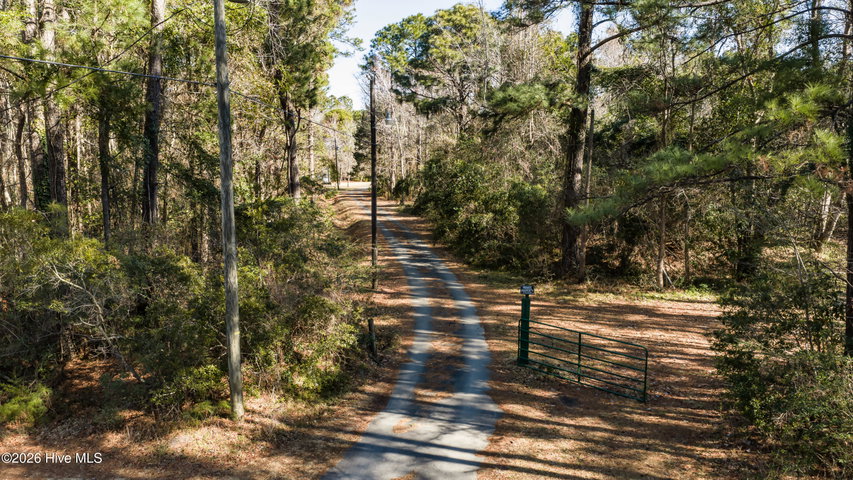 1934 Gordon Acres Drive image