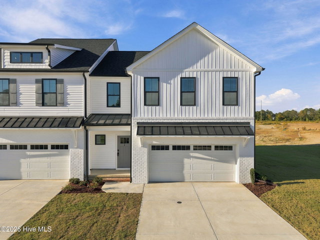 304 Colmar Way E, Greenville, NC 27858