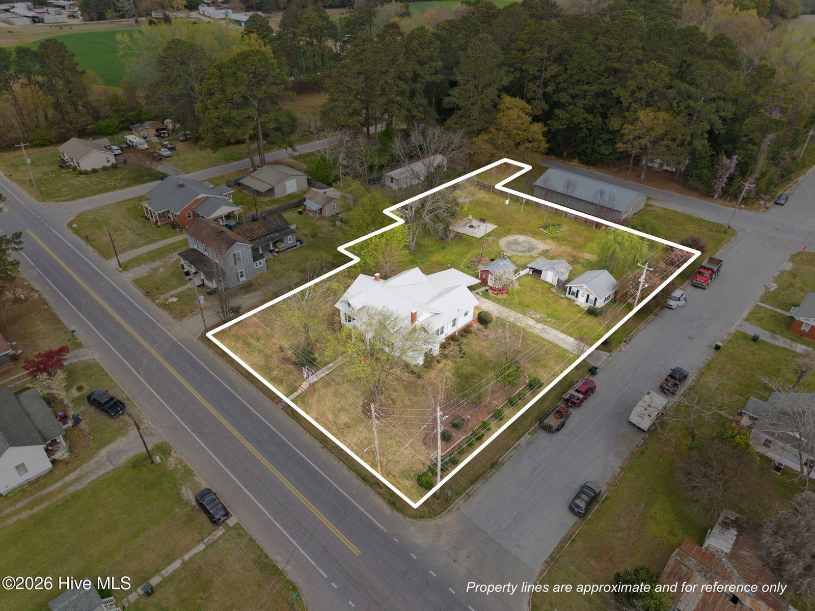 302 W Green Street, Macclesfield, NC 27852 — photo 2