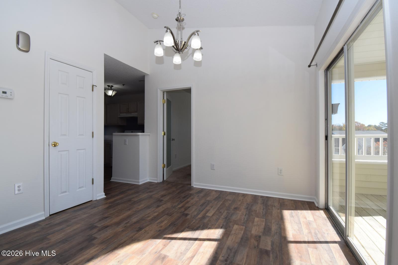 531 Spring Forest Road L, Greenville, NC 27834 — photo 4