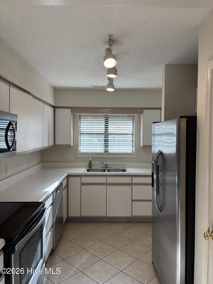 106 Sunshine Lane C, Winterville, NC 28590 — photo 2