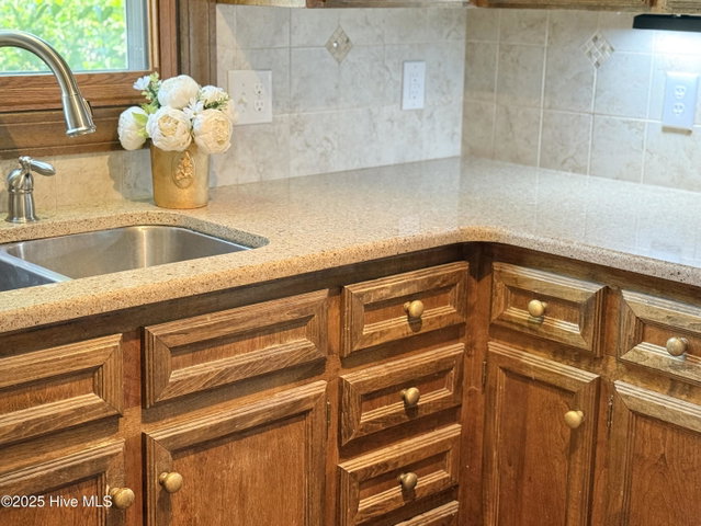 703 Daventry Drive, Greenville, NC 27858 — photo 39