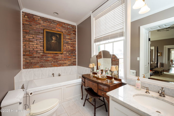 120 W King Street, Edenton, NC 27932 — photo 32