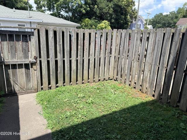 608 W Church Street, Elizabeth City, NC 27909 — photo 16