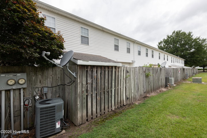 3923 S Sterling Pointe Drive Mm9, Winterville, NC 28590 — photo 6