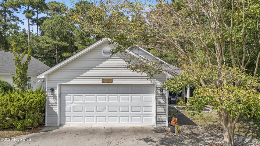 2731 Country Club Drive image