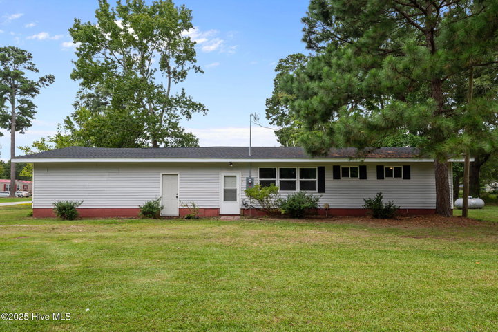 1118 Newsome Street, Tarboro, NC 27886
