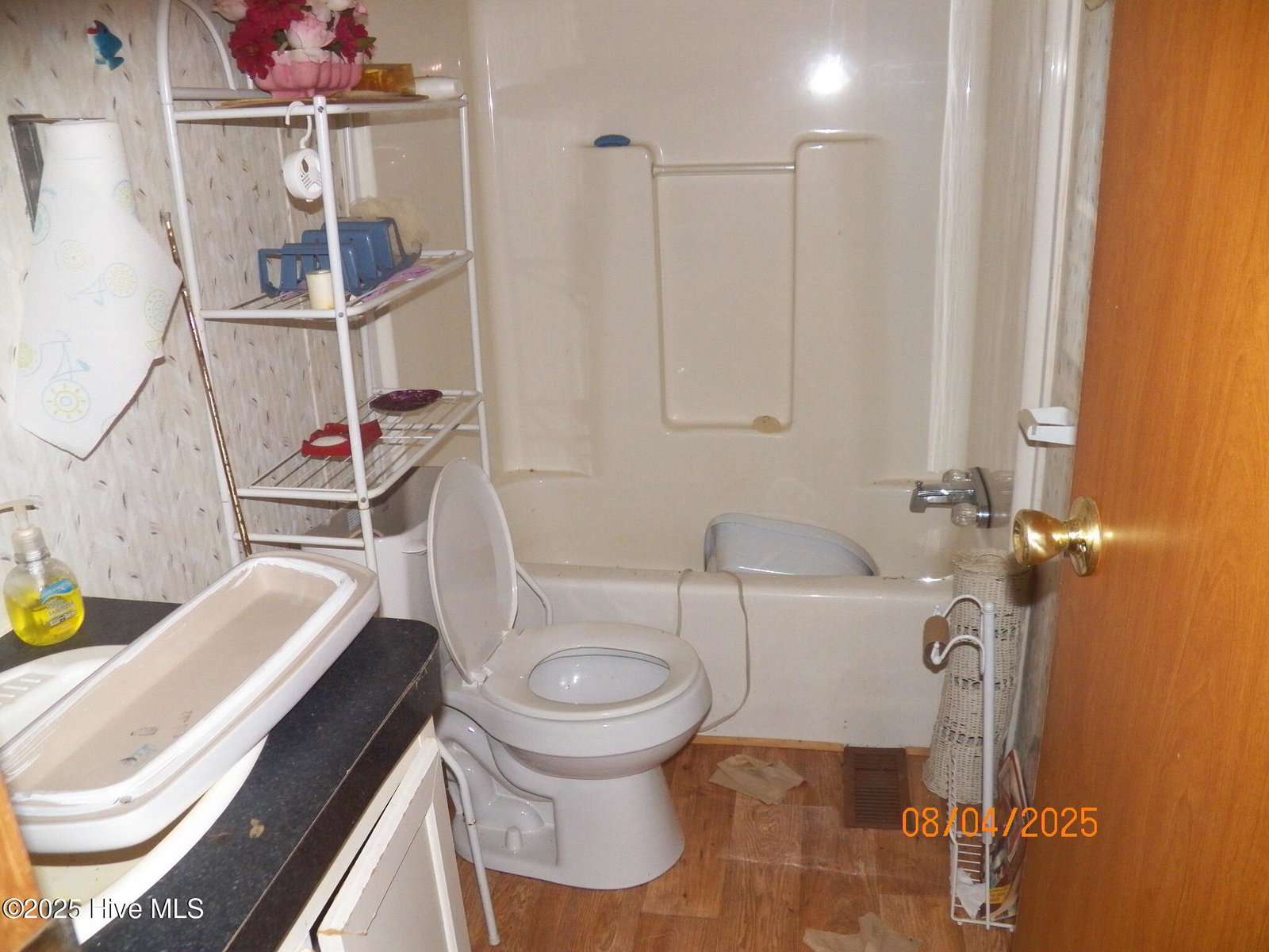 120 E Fairview Drive, Murfreesboro, NC 27855 — photo 2