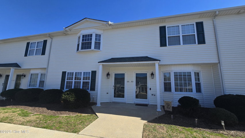 1205 Cross Creek Circle B-4, Greenville, NC 27834
