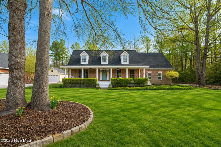 121 E Pointe Road image