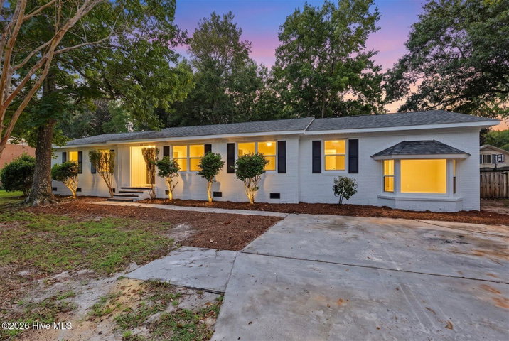 345 Scottsdale Drive image