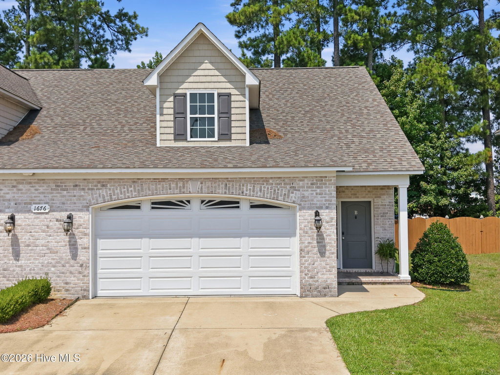 1676 Cambria Drive B, Greenville, NC 27834